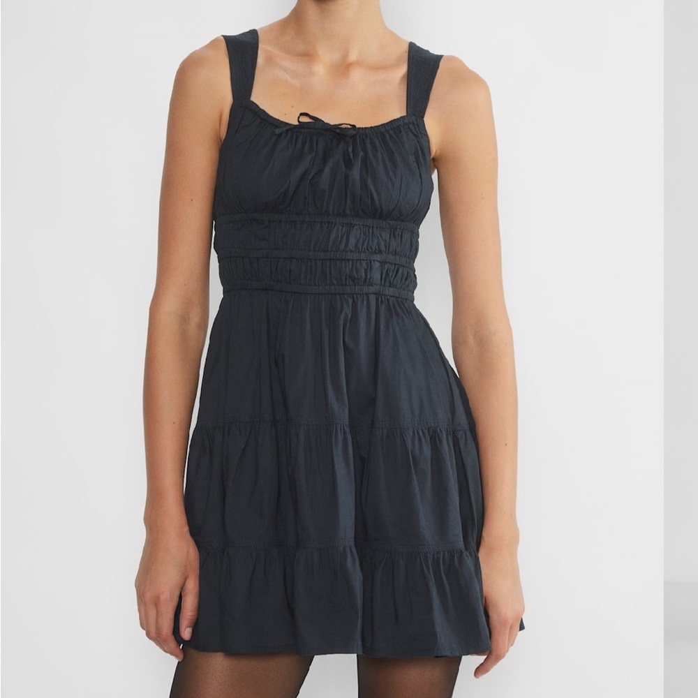 Elegant Black Sleeveless Dress